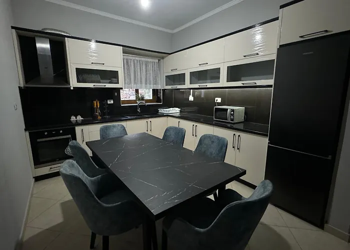 Geni Appartamento Sarandë